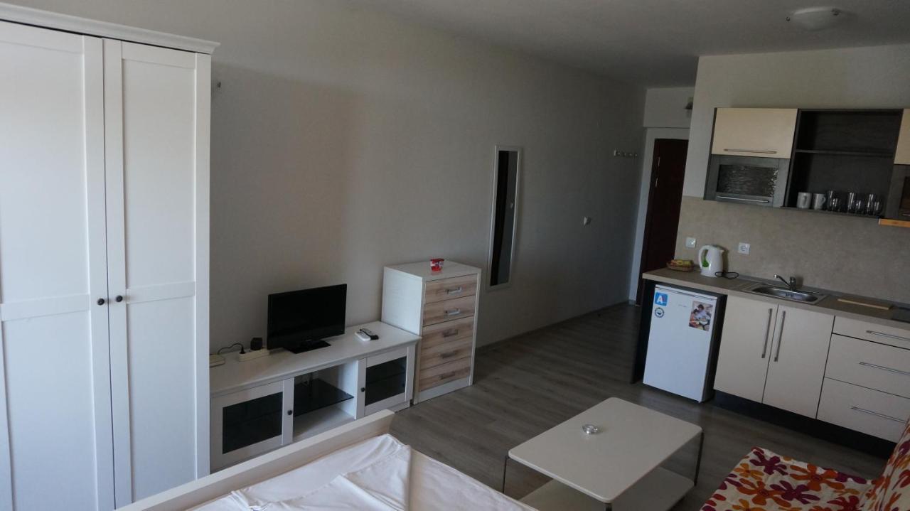 Privately Owned Studios Bora Bora Nesebar Exterior foto